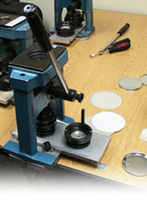 button maker